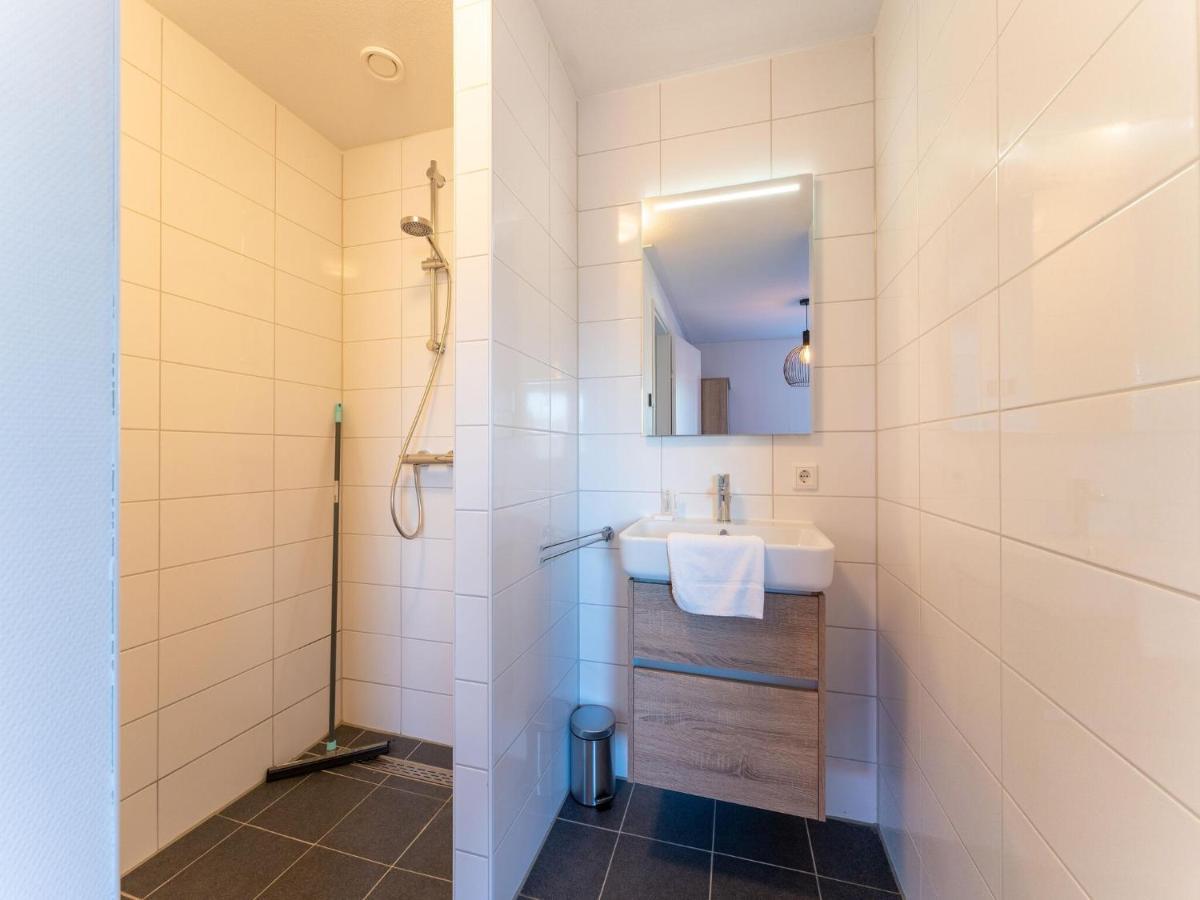 Spacious Detached Villa With Large Garden Beautiful Views And Lots Of Privacy Scherpenisse エクステリア 写真
